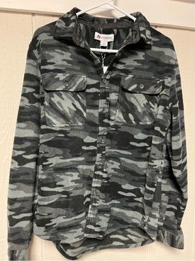 Mens fleece Camo Button-Down Shirt